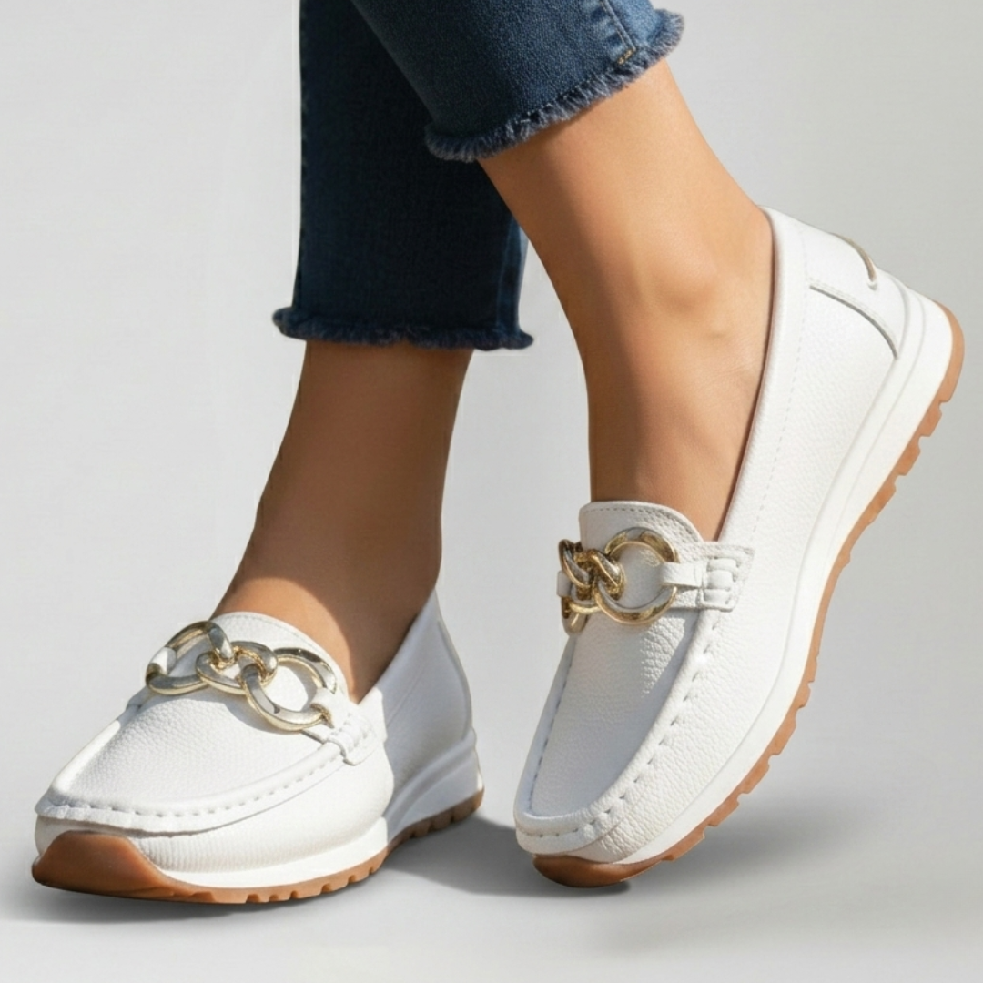 Mocassins Femme Slip-On avec Détail Chaîne